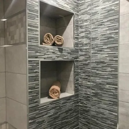 Vip Holidays & Center 2 Apartment *