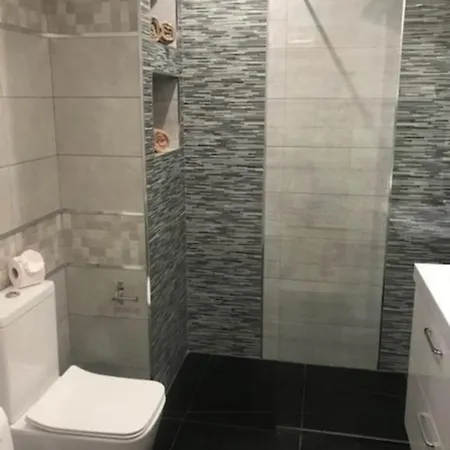 Vip Holidays & Center 2 Apartament *